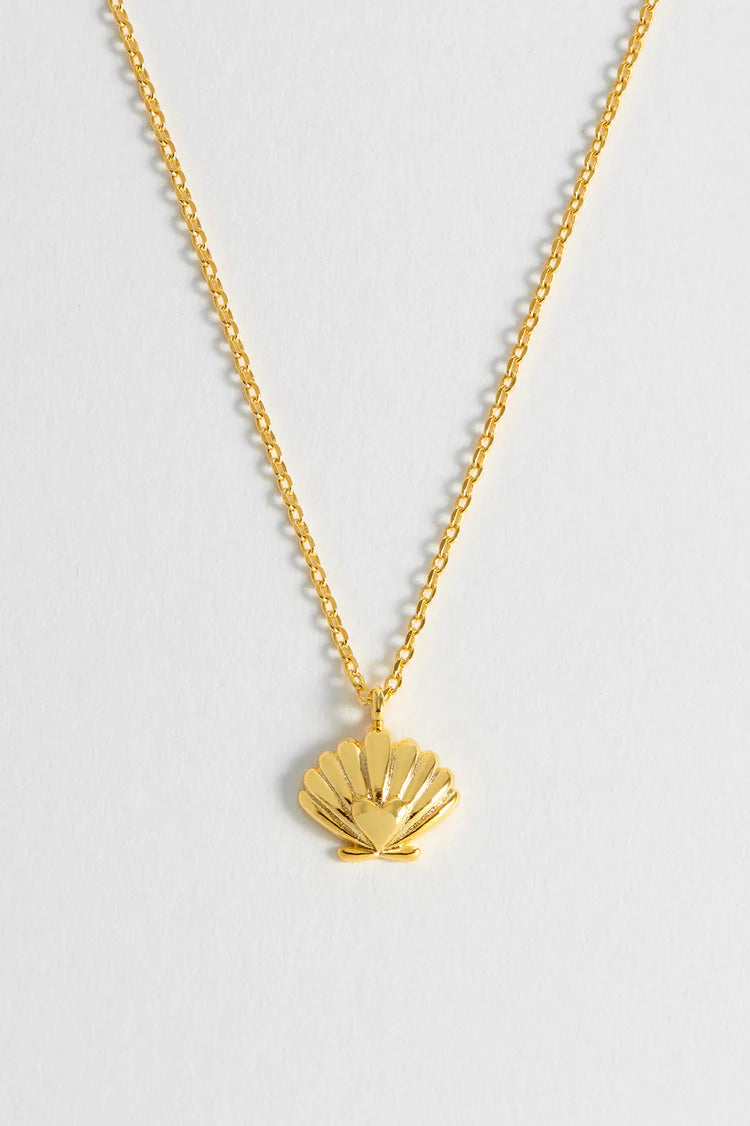 Scallop Heart Pendant Necklace Gold Plated