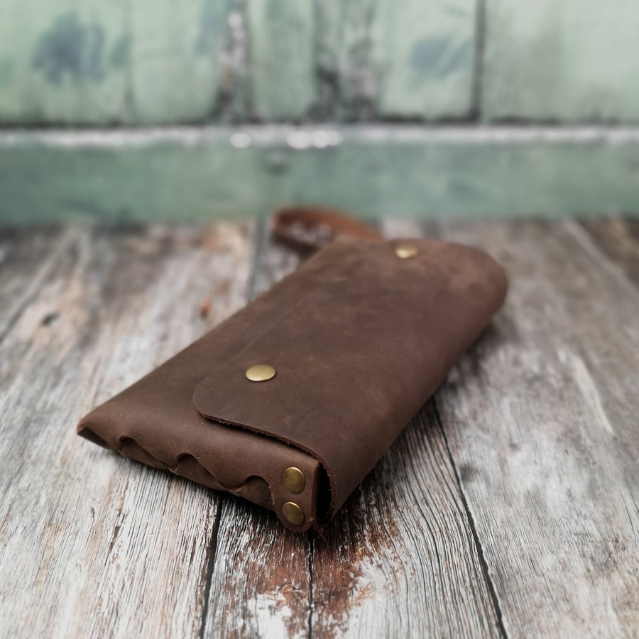 Wild Origin Leather Wristlet Bag-BROWN